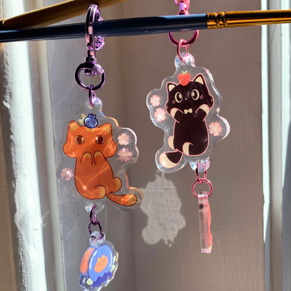 Berry In Love 🫐 🍓 Matching Dangling Keychain
